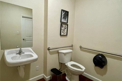 Immobilier commercial à louer à Port Charlotte, Floride: 84.54 m2 № 2405462 - photo 14