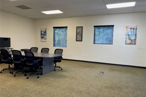 Immobilier commercial à louer à Port Charlotte, Floride: 84.54 m2 № 2405462 - photo 6