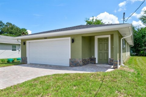 House in Sanford, Florida 3 bedrooms, 123.47 sq.m. № 1267294 - photo 24