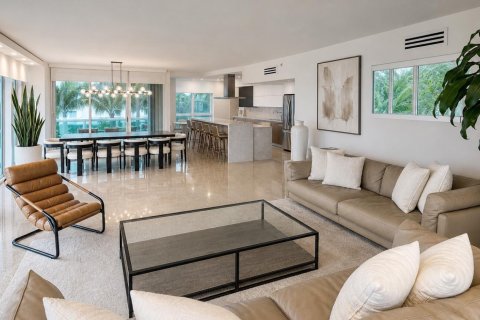 Copropriété à vendre à Sunny Isles Beach, Floride: 3 chambres, 217.39 m2 № 2191724 - photo 4
