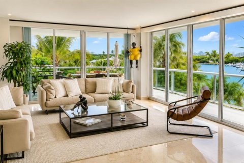 Copropriété à vendre à Sunny Isles Beach, Floride: 3 chambres, 217.39 m2 № 2191724 - photo 2