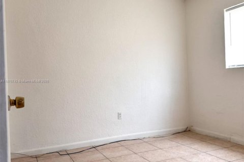 Copropriété à louer à Miami, Floride: 2 chambres, 60.01 m2 № 1928073 - photo 13