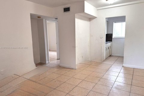Copropriété à louer à Miami, Floride: 2 chambres, 60.01 m2 № 1928073 - photo 2
