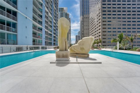 Condo in Miami, Florida, 2 bedrooms  № 2244890 - photo 30