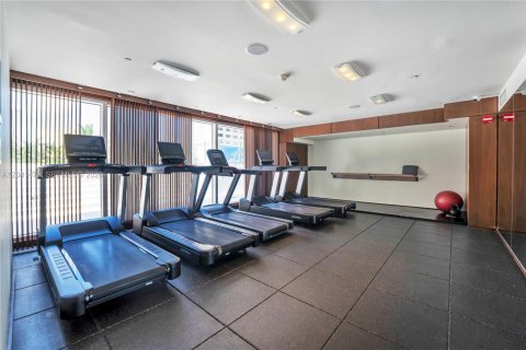 Condo in Miami, Florida, 2 bedrooms  № 2244890 - photo 25