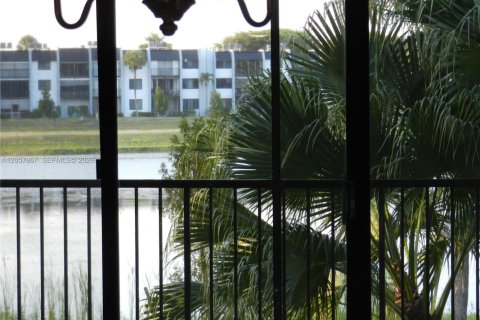 Condo in Lake Worth, Florida, 1 bedroom  № 2188890 - photo 6
