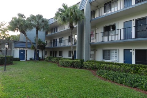 Condo in Lake Worth, Florida, 1 bedroom  № 2188890 - photo 4