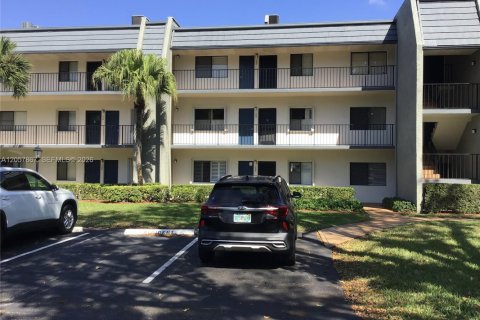 Condo in Lake Worth, Florida, 1 bedroom  № 2188890 - photo 2