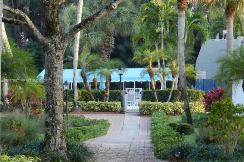 Condo in Lake Worth, Florida, 1 bedroom  № 2188890 - photo 7