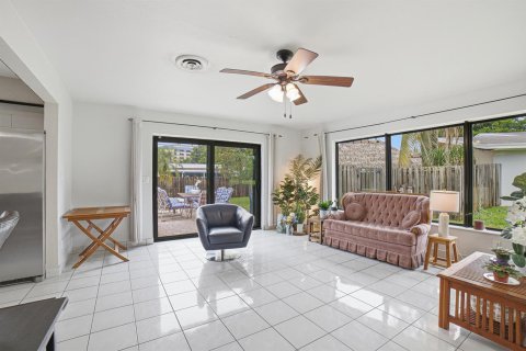 Casa en venta en Hollywood, Florida, 3 dormitorios, 160.16 m2 № 2382960 - foto 17
