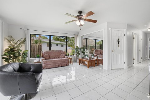 Casa en venta en Hollywood, Florida, 3 dormitorios, 160.16 m2 № 2382960 - foto 16