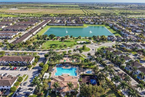 Купить виллу или дом в Хомстед, Флорида 3 спальни, 161.65м2, № 2052307 - фото 29