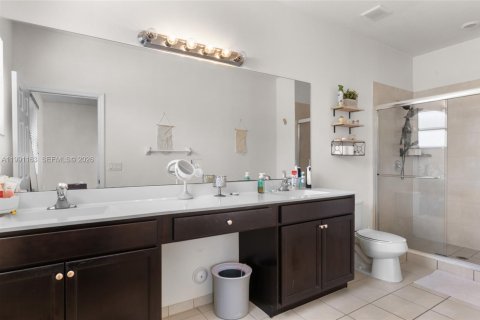 Купить виллу или дом в Хомстед, Флорида 3 спальни, 161.65м2, № 2052307 - фото 17