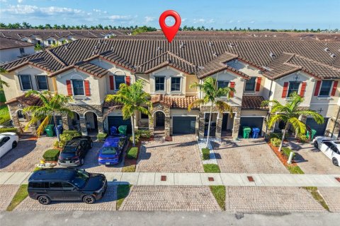 Купить виллу или дом в Хомстед, Флорида 3 спальни, 161.65м2, № 2052307 - фото 27