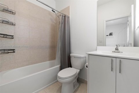 House in Homestead, Florida 3 bedrooms, 123.37 sq.m. № 1700993 - photo 28