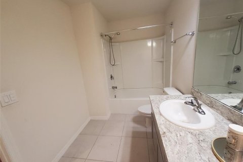 Townhouse in Kissimmee, Florida 4 bedrooms, 189.8 sq.m. № 1780553 - photo 25