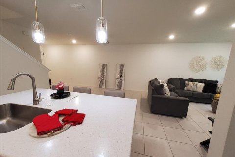 Townhouse in Kissimmee, Florida 4 bedrooms, 189.8 sq.m. № 1780553 - photo 5