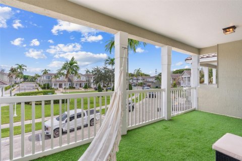 Adosado en venta en Coral Springs, Florida, 4 dormitorios, 200.85 m2 № 1897033 - foto 28