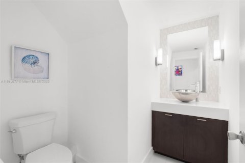 Adosado en venta en Coral Springs, Florida, 4 dormitorios, 200.85 m2 № 1897033 - foto 10