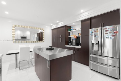 Adosado en venta en Coral Springs, Florida, 4 dormitorios, 200.85 m2 № 1897033 - foto 4