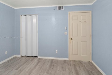 Copropriété à vendre à Naples, Floride: 2 chambres, 110.83 m2 № 2088502 - photo 10