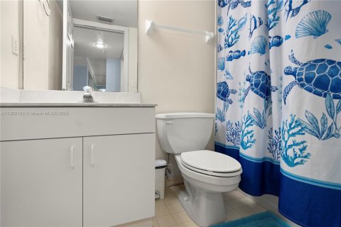 Copropriété à vendre à Naples, Floride: 2 chambres, 110.83 m2 № 2088502 - photo 11