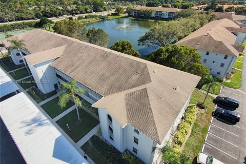 Condo à Naples, Floride, 2 chambres  № 2088502