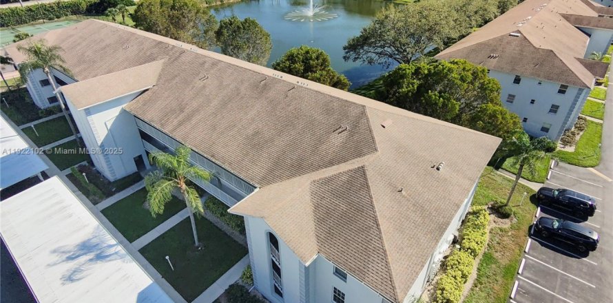 Condo à Naples, Floride, 2 chambres № 2088502