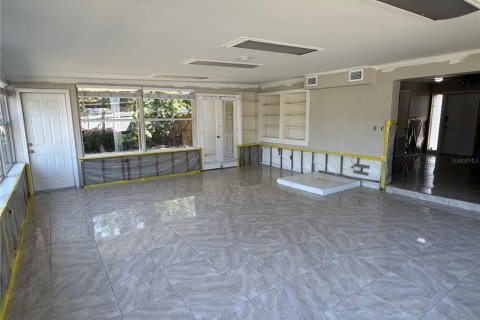 House in Tampa, Florida 3 bedrooms, 150.5 sq.m. № 1687804 - photo 13