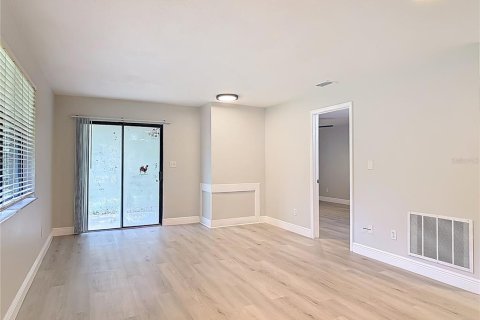 House in Daytona Beach, Florida 2 bedrooms, 85.47 sq.m. № 1689745 - photo 3