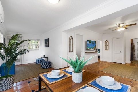Immobilier commercial à vendre à Fort Lauderdale, Floride: 235.69 m2 № 2418235 - photo 30