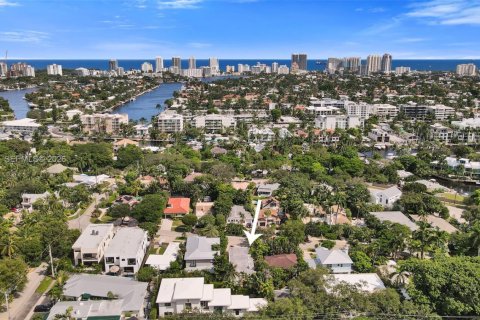 Immobilier commercial à vendre à Fort Lauderdale, Floride: 235.69 m2 № 2418235 - photo 26