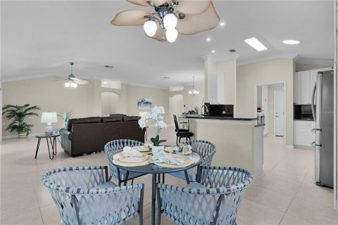 Casa en venta en The Villages, Florida, 3 dormitorios, 239.5 m2 № 1819223 - foto 22