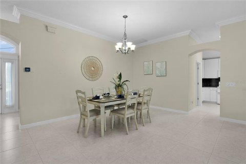 Casa en venta en The Villages, Florida, 3 dormitorios, 239.5 m2 № 1819223 - foto 15