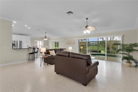 Casa en venta en The Villages, Florida, 3 dormitorios, 239.5 m2 № 1819223 - foto 17