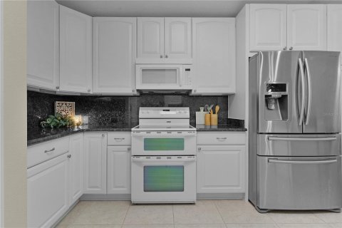 Casa en venta en The Villages, Florida, 3 dormitorios, 239.5 m2 № 1819223 - foto 26