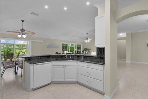 Casa en venta en The Villages, Florida, 3 dormitorios, 239.5 m2 № 1819223 - foto 28