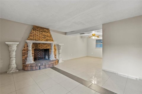 Villa ou maison à vendre à Sanford, Floride: 3 chambres, 158.31 m2 № 1383438 - photo 3