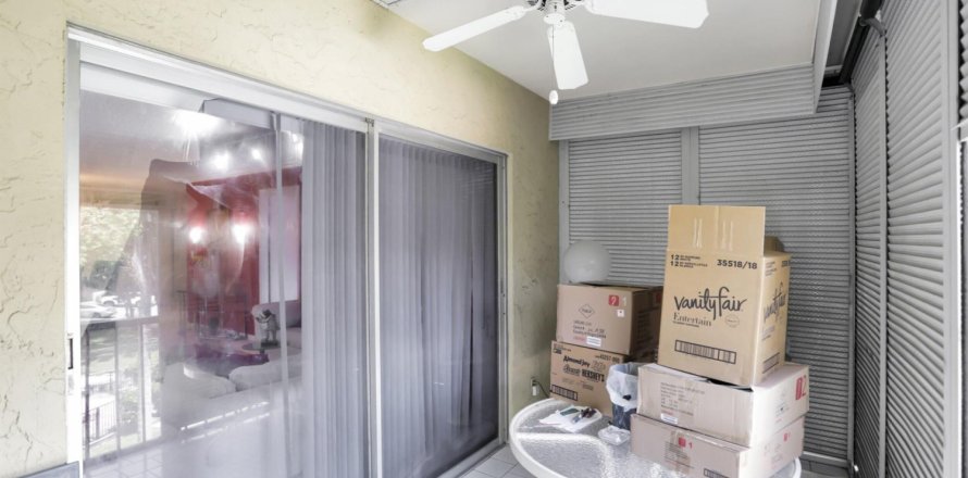 Condo in Lauderhill, Florida, 3 bedrooms  № 662605