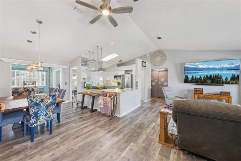 Casa en venta en Leesburg, Florida, 3 dormitorios, 172.89 m2 № 2093517 - foto 3