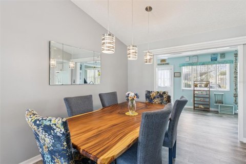 Casa en venta en Leesburg, Florida, 3 dormitorios, 172.89 m2 № 2093517 - foto 10