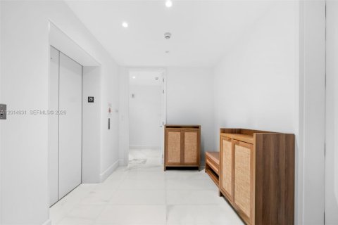 Copropriété à vendre à Miami, Floride: 2 chambres, 160.91 m2 № 2185867 - photo 19