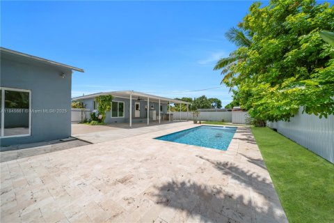 Casa en venta en Miramar, Florida, 4 dormitorios, 92.9 m2 № 1849011 - foto 29