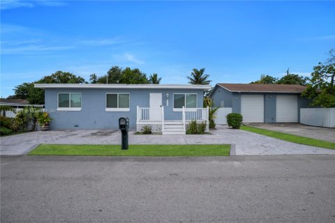 Casa en venta en Miramar, Florida, 4 dormitorios, 92.9 m2 № 1849011 - foto 30