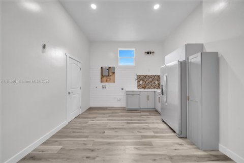 Casa en venta en Miramar, Florida, 4 dormitorios, 92.9 m2 № 1849011 - foto 17