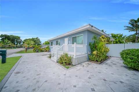 Casa en venta en Miramar, Florida, 4 dormitorios, 92.9 m2 № 1849011 - foto 28