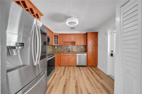 Casa en venta en Miramar, Florida, 4 dormitorios, 92.9 m2 № 1849011 - foto 3