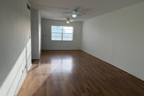 Condominio en Lauderhill, Florida, 2 dormitorios № 2261661