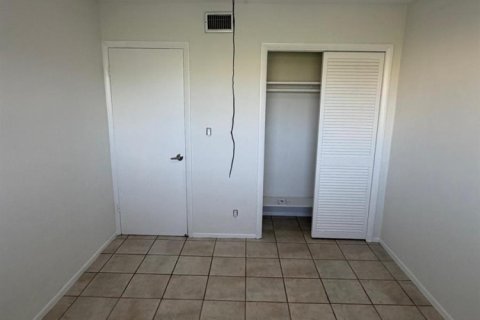 Copropriété à vendre à Lauderhill, Floride: 2 chambres, 88.26 m2 № 2261661 - photo 11