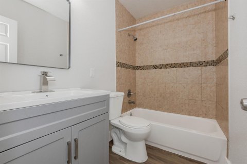 Casa en venta en North Lauderdale, Florida, 6 dormitorios, 228.35 m2 № 2343208 - foto 20